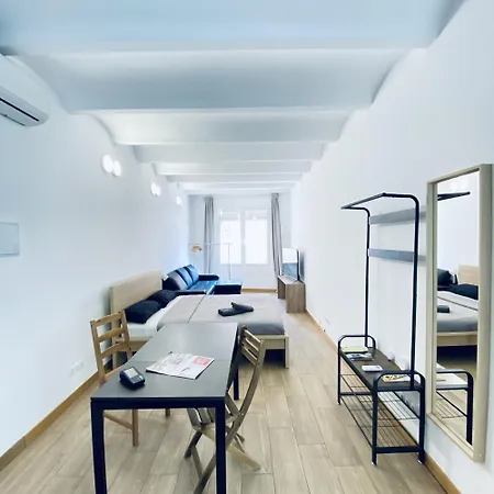 Apl Sants Lofts Bcn Fira Camp Nou * Barcelona